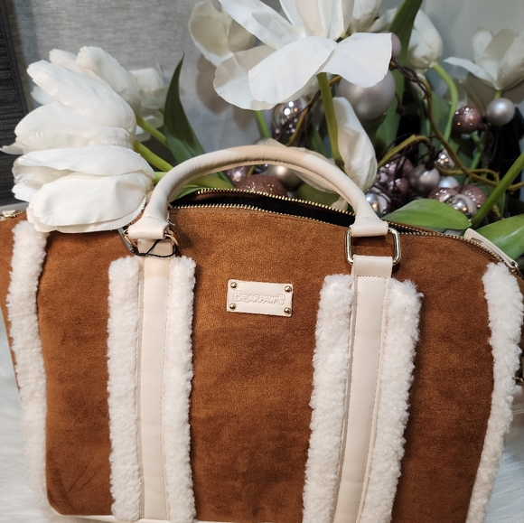 Bearpaw Women's Fashion Duffle Satchel Handbag for Travel, School, Business - Picture 10 of 10